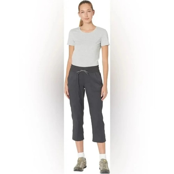 The North Face Pants - The North Face Women’s Aphrodite Motion Capri XL,XXL Size NWT
